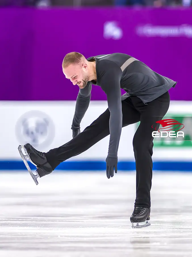 Ice Gallery Skates U.S.